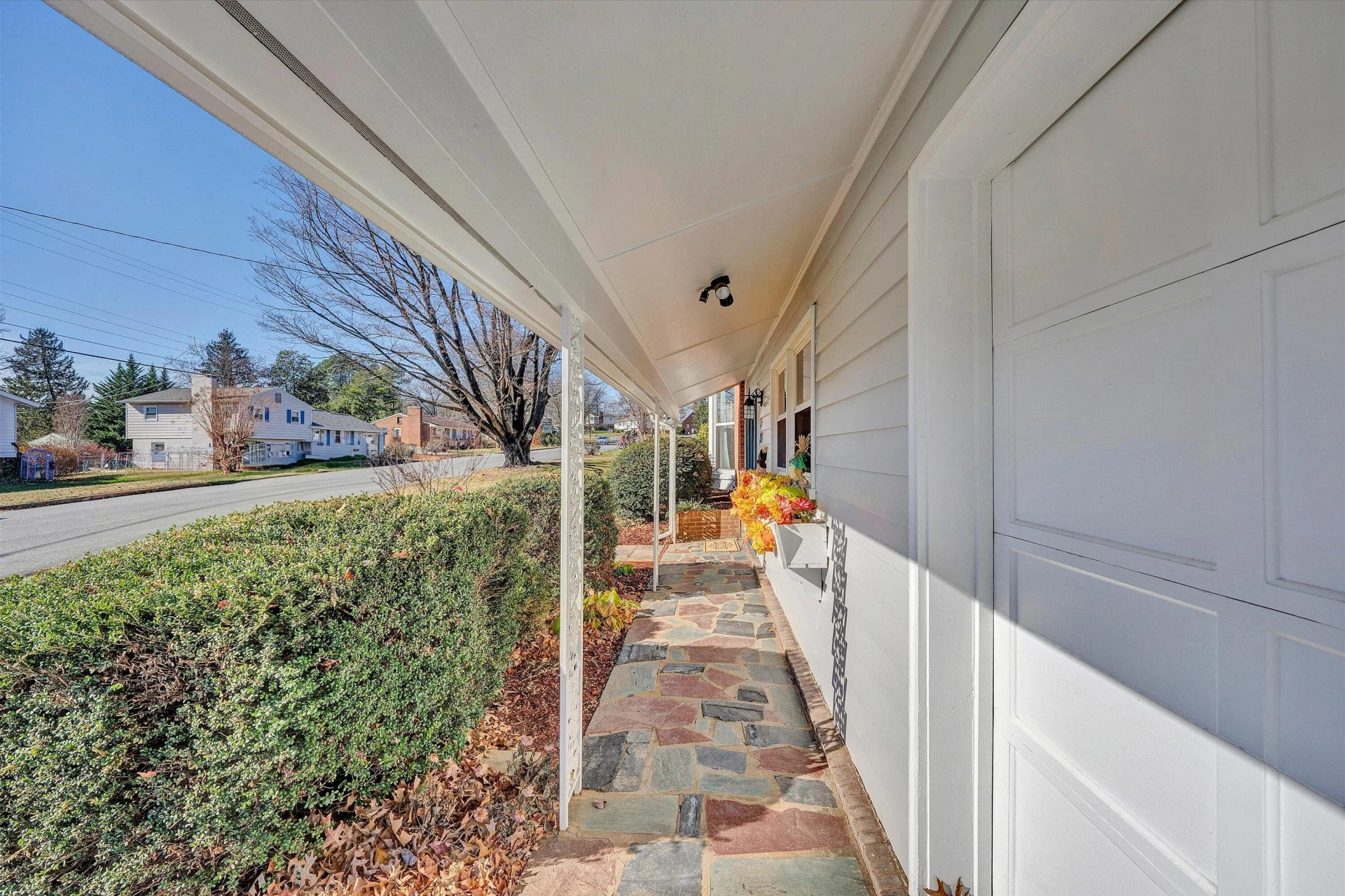 1815 June DR - Photo 5