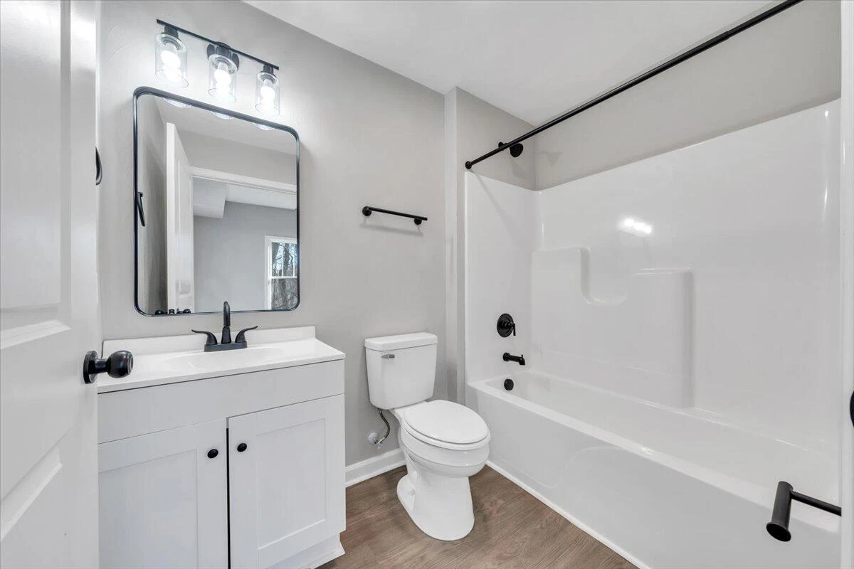 1225 15th ST SE - Photo 19