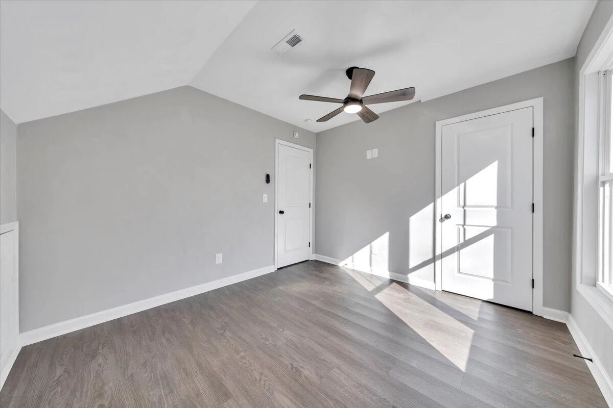 1225 15th ST SE - Photo 23