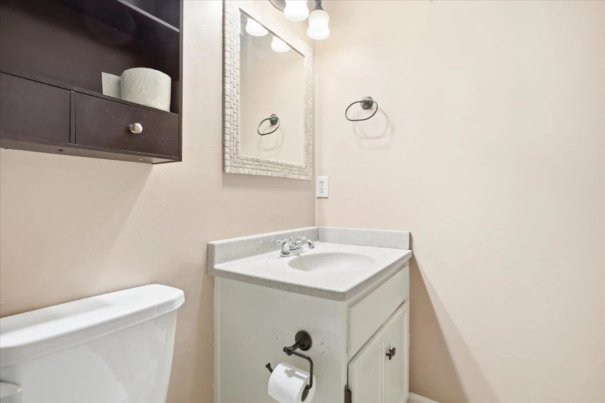 1653 Millwood DR - Photo 14