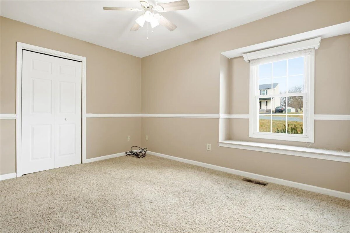 1653 Millwood DR - Photo 15