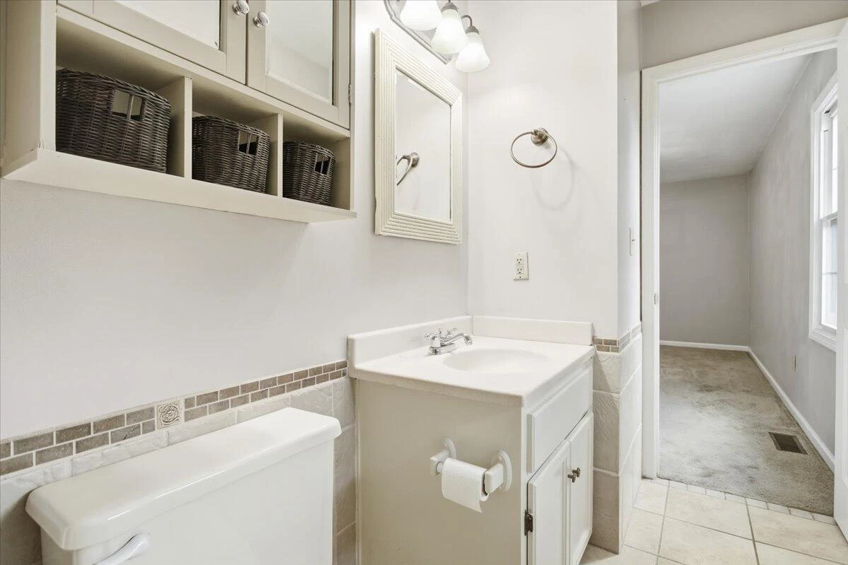 1653 Millwood DR - Photo 22