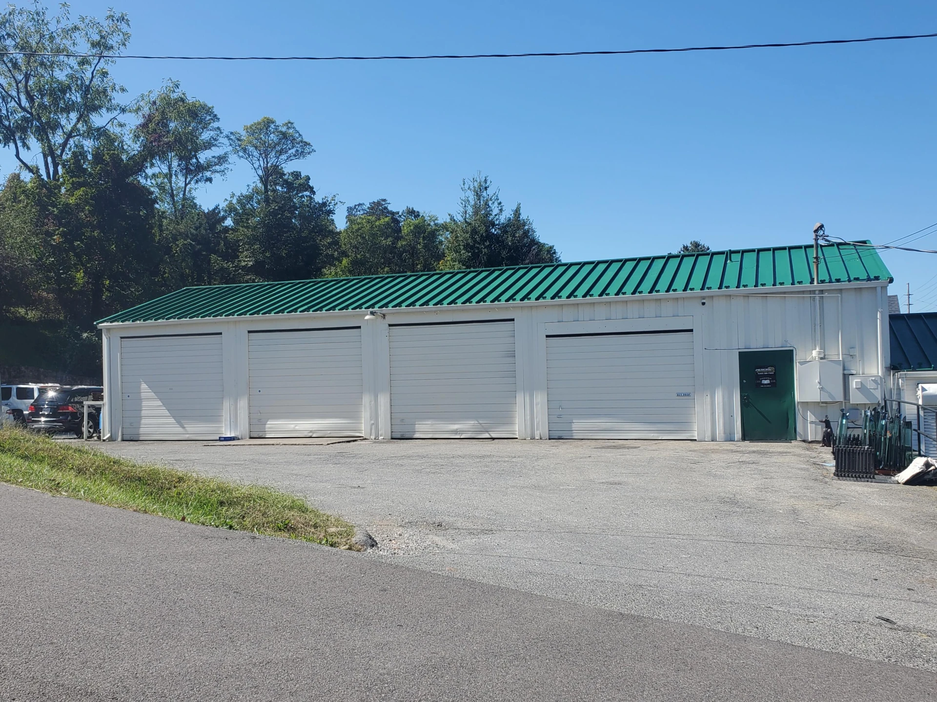 2050 E Main ST - Photo 3