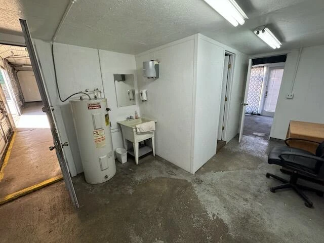 2050 E Main ST - Photo 13