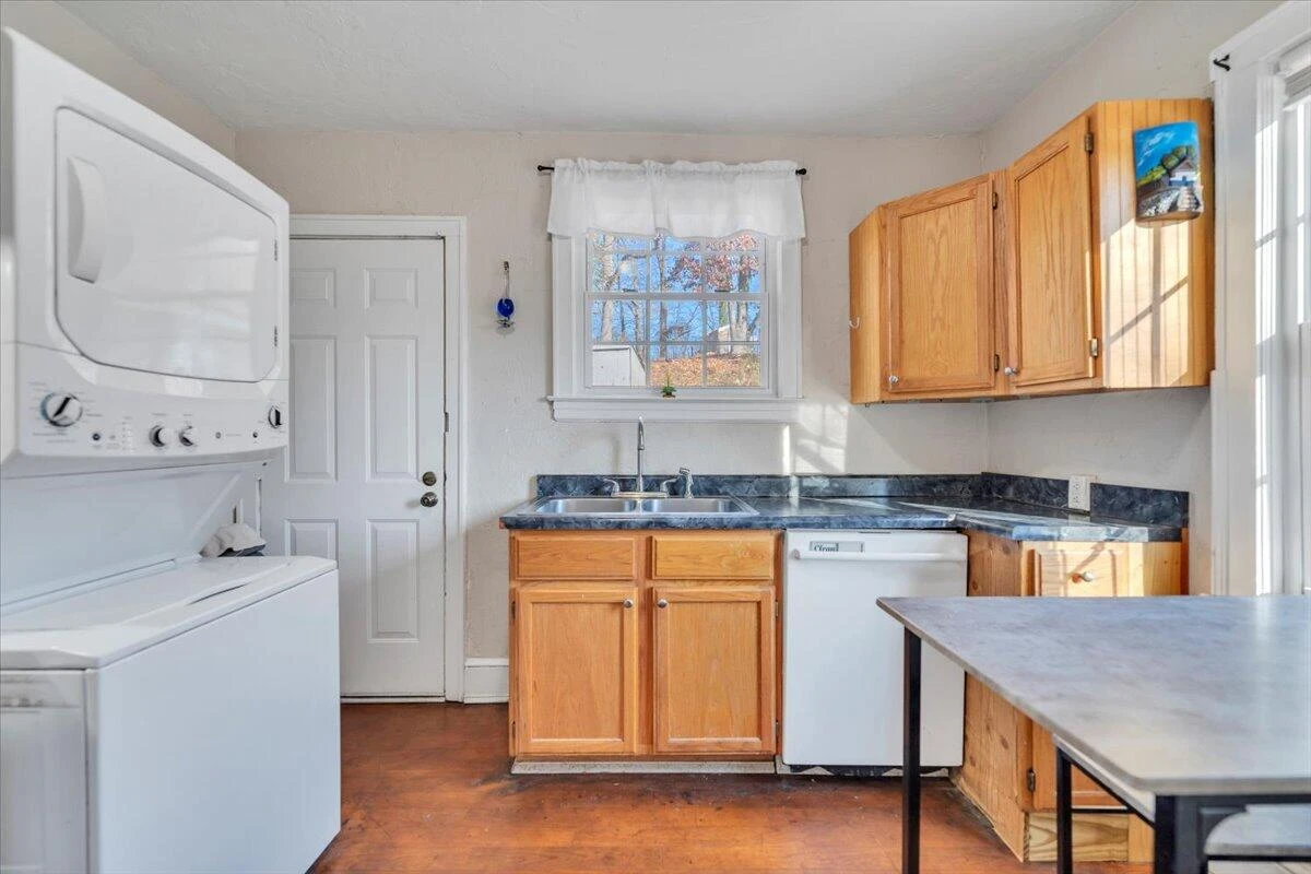 4615 Renfro BLVD NW - Photo 9