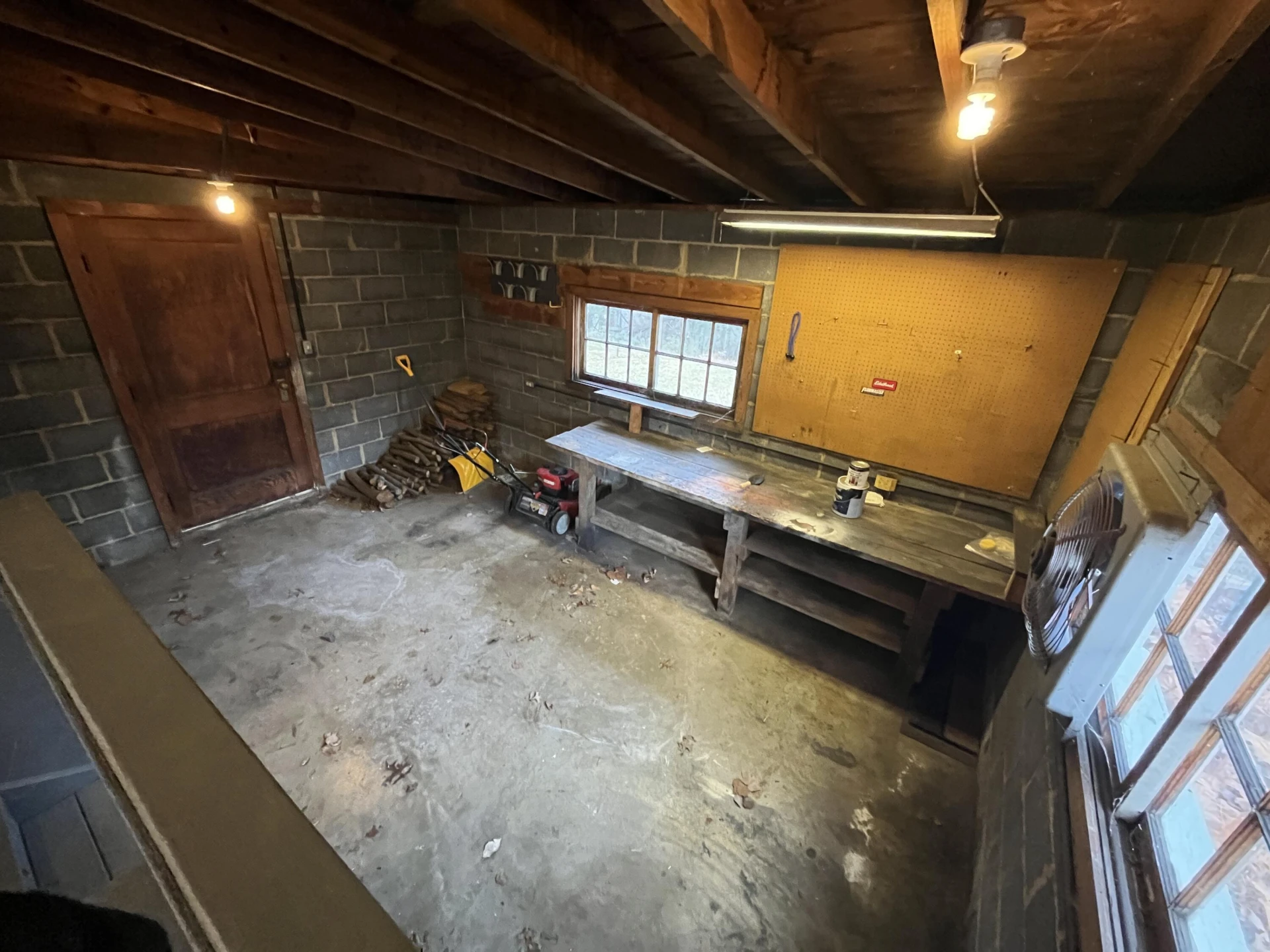 826 Red LN - Photo 28