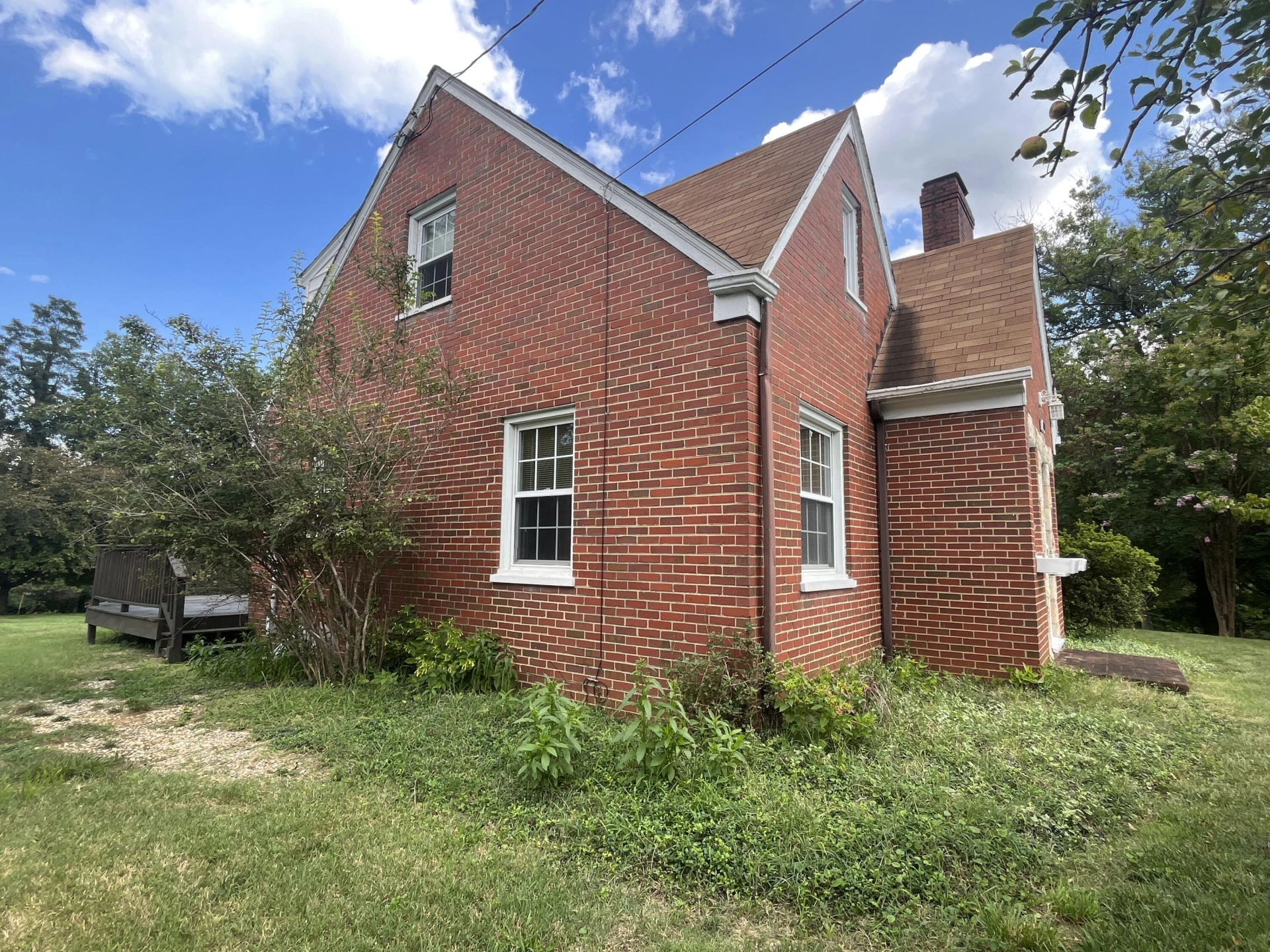 826 Red LN - Photo 4