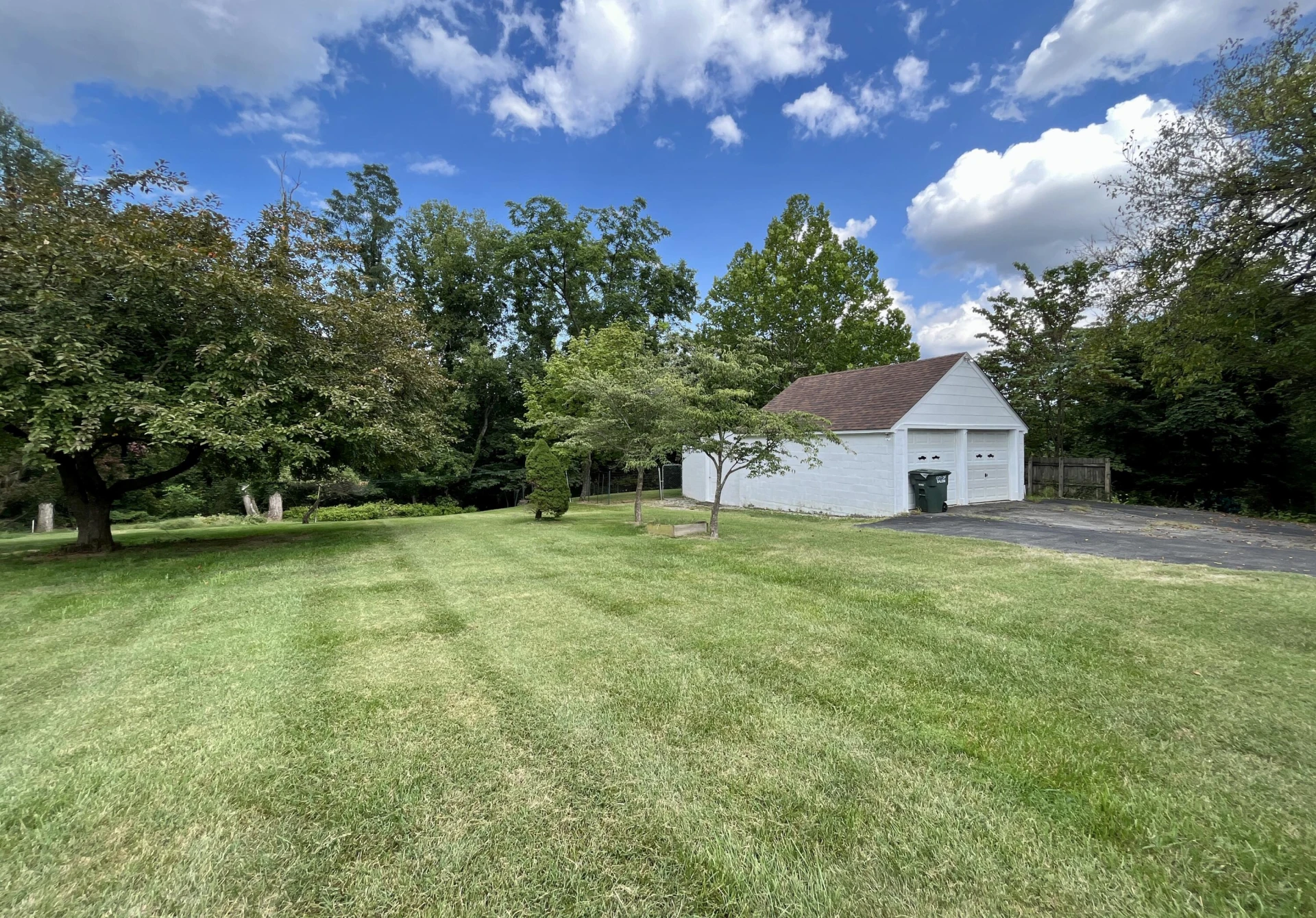 826 Red LN - Photo 6