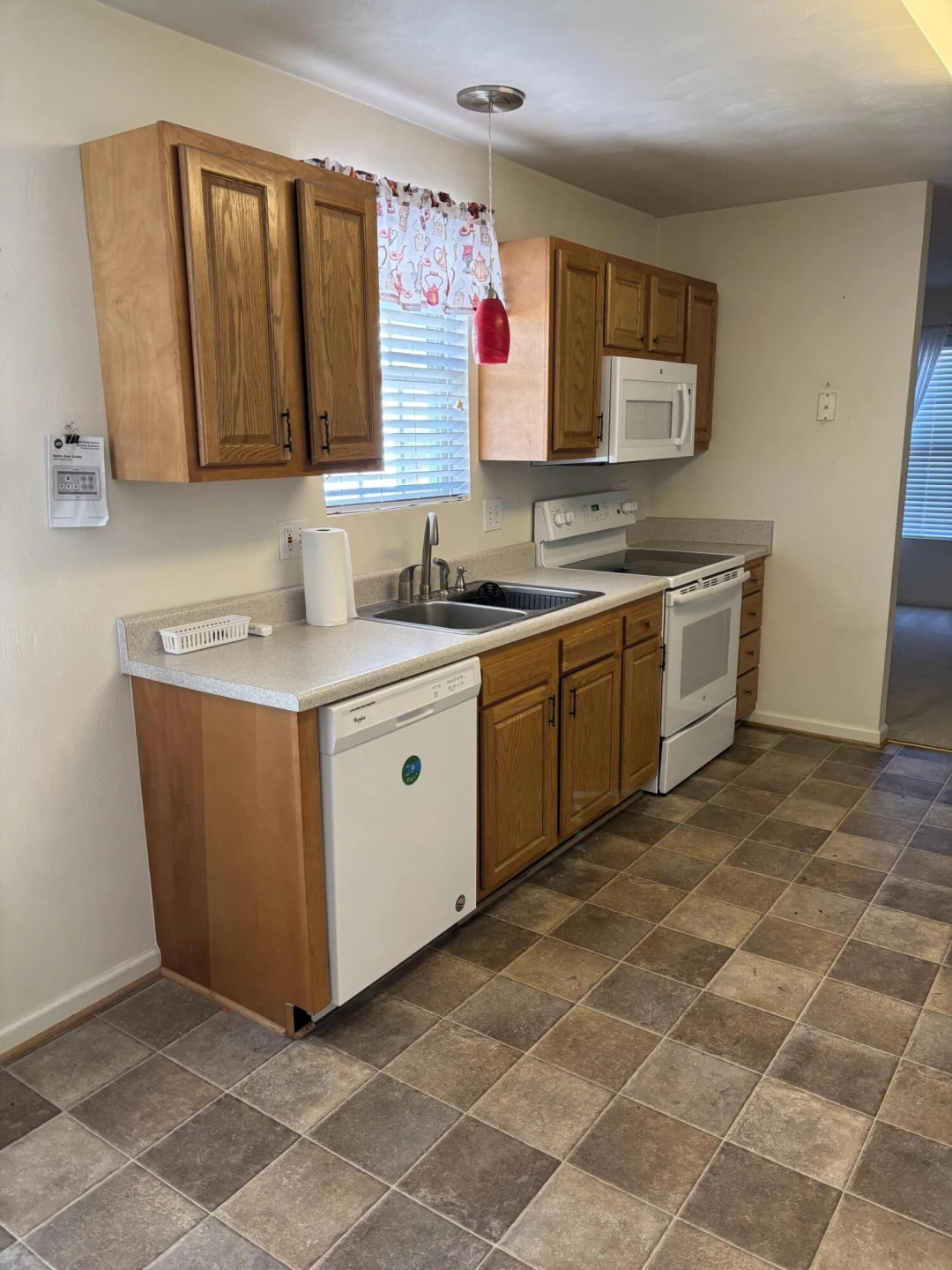 506 Gavin CIR - Photo 4