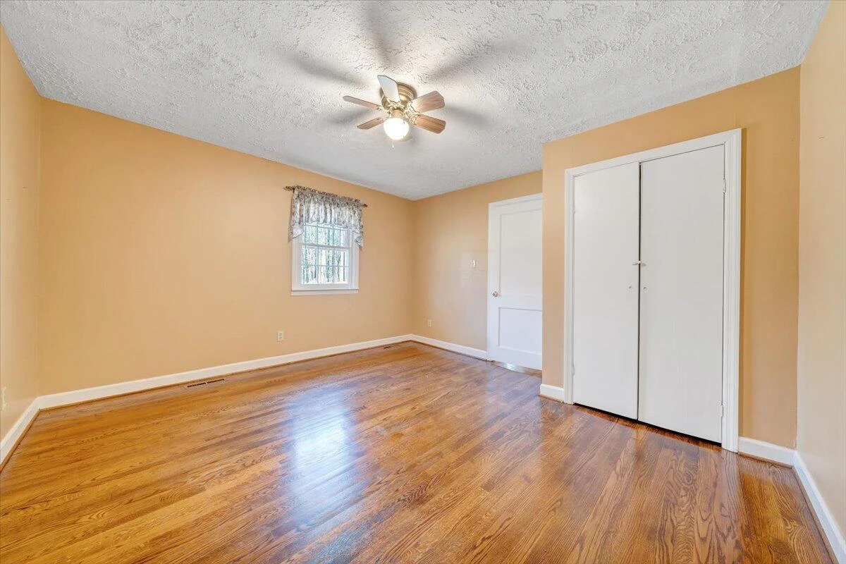 1778 Powell LN - Photo 11