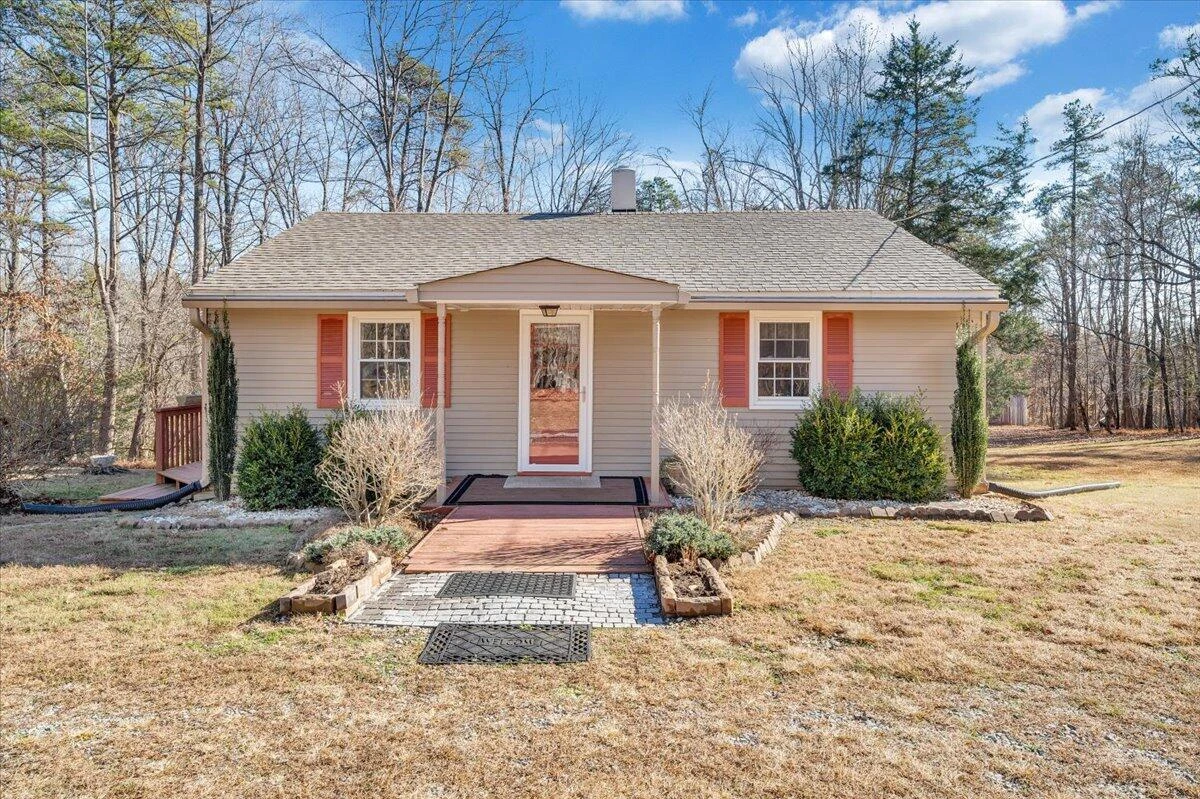 1778 Powell LN - Photo 2