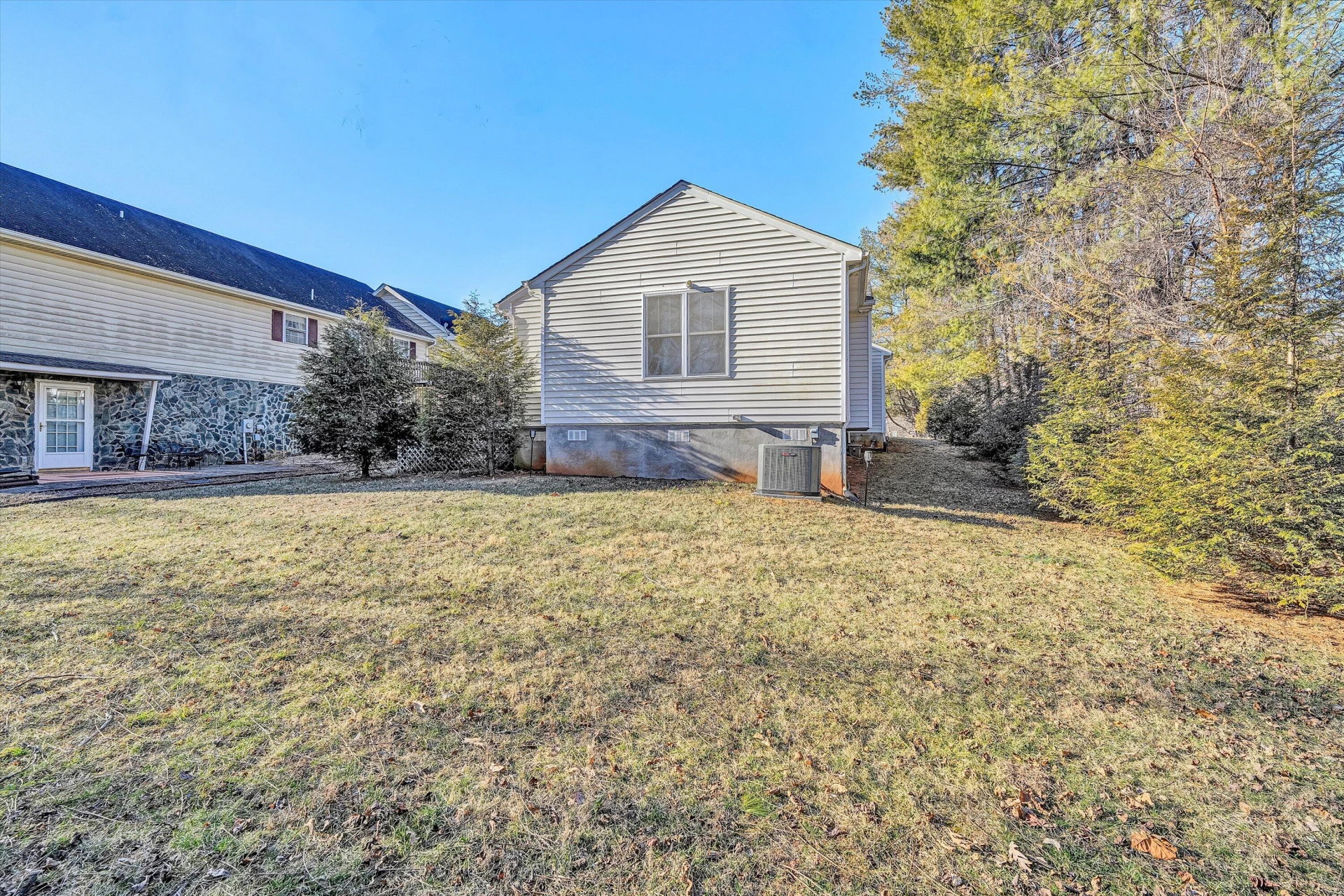 1287 Emerald Crest DR - Photo 26