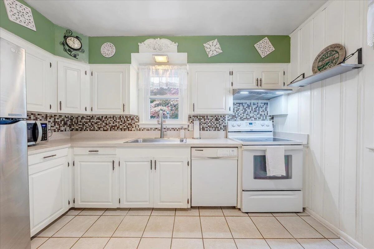 347 Beechwood DR - Photo 15