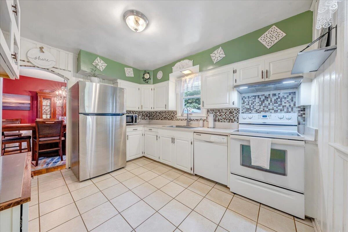 347 Beechwood DR - Photo 16