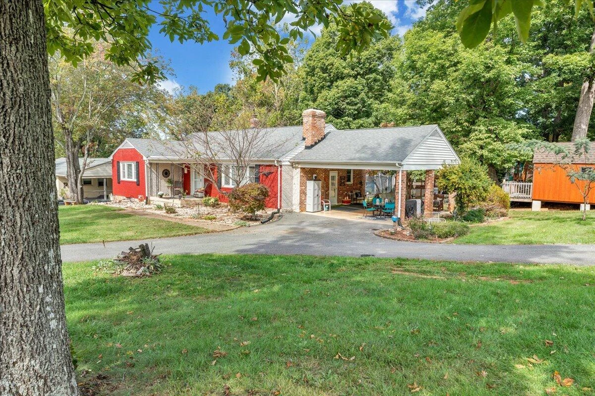 347 Beechwood DR - Photo 4