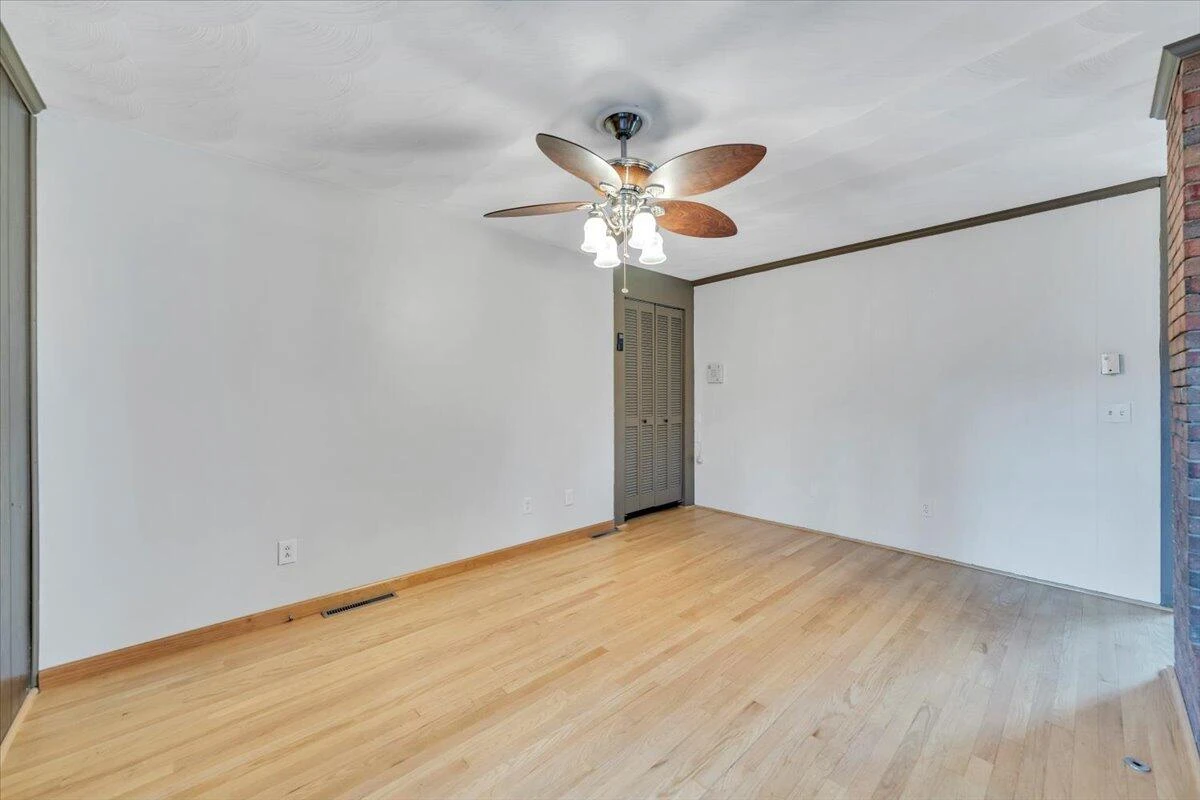 6089 Steeplechase DR - Photo 16