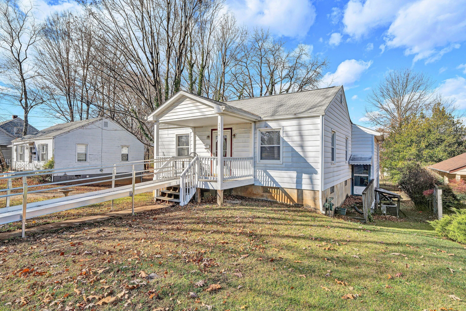 2504 Avalon AVE NW - Photo 2