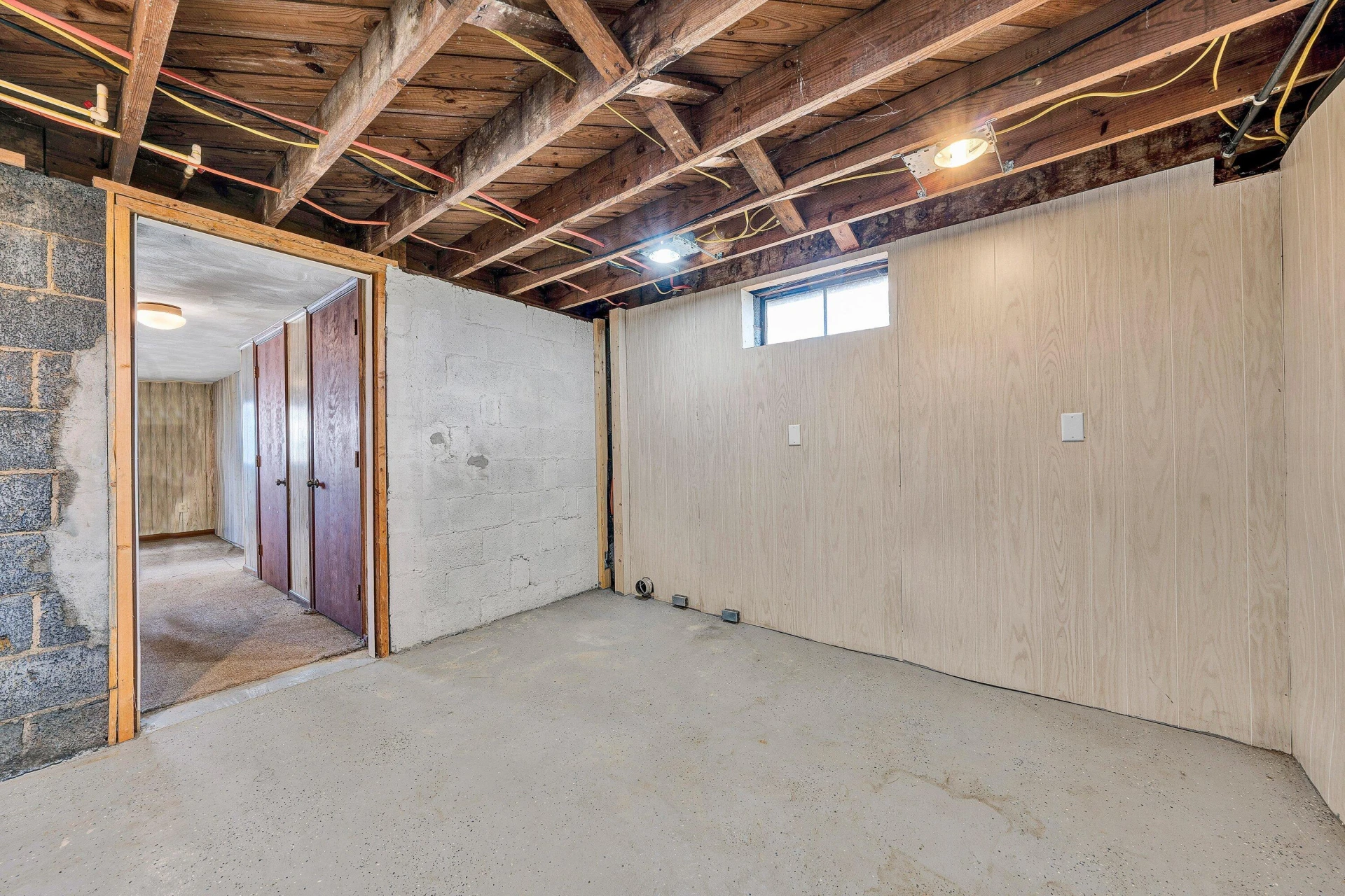 2504 Avalon AVE NW - Photo 25
