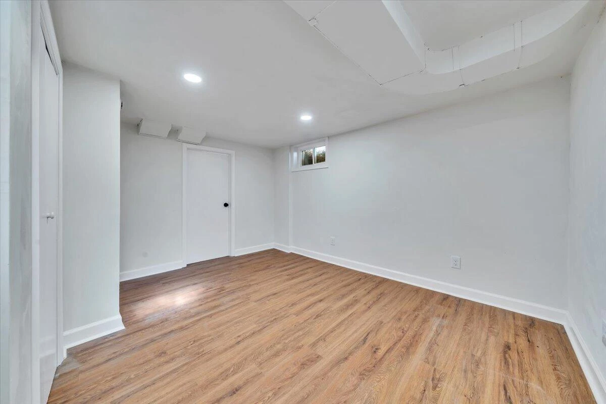 202 N Bruffey ST - Photo 28
