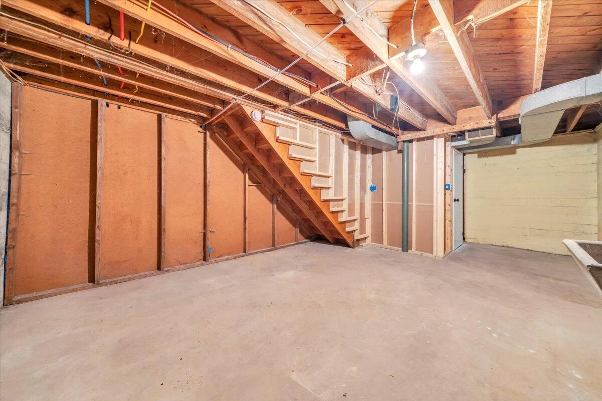 202 N Bruffey ST - Photo 31