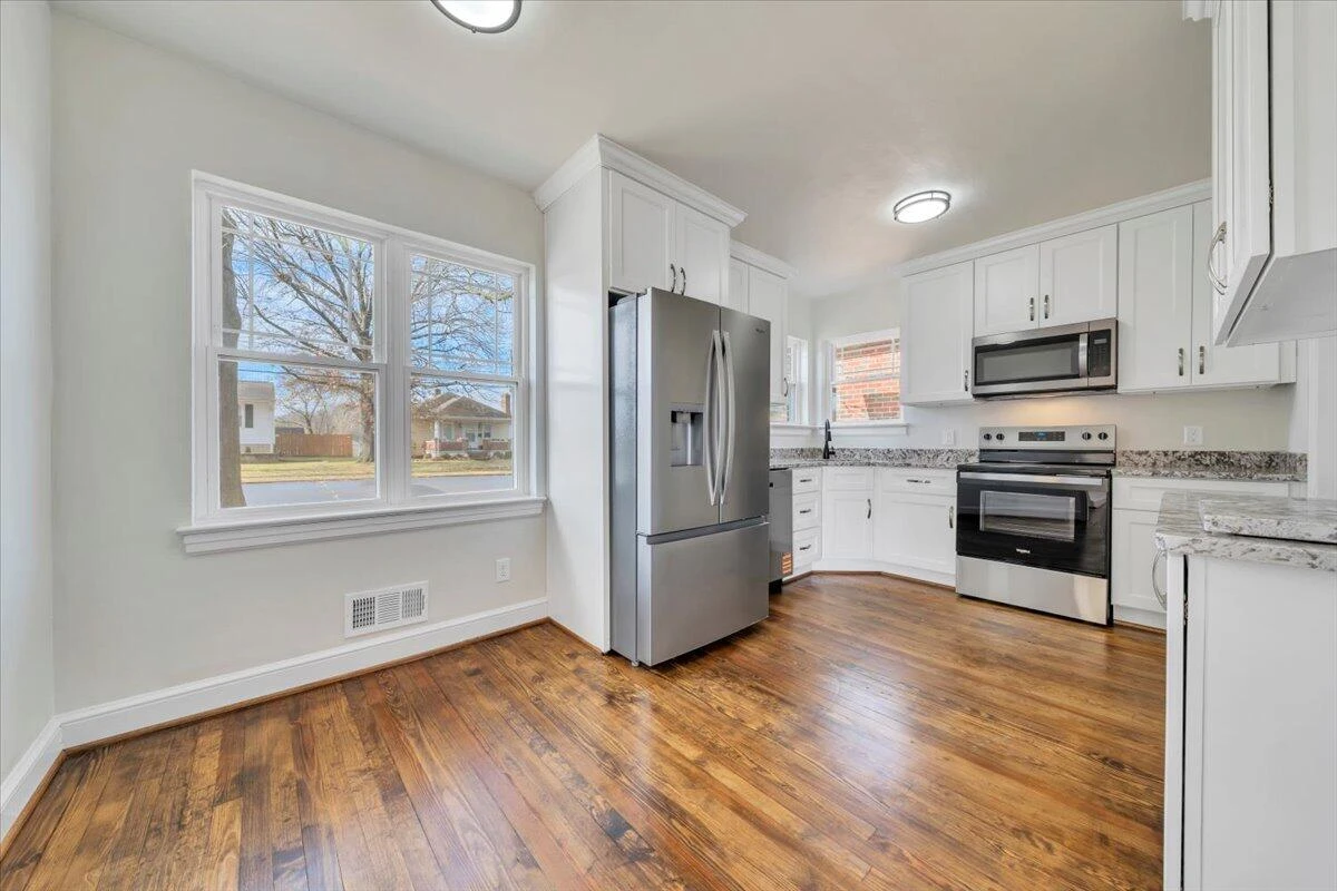 202 N Bruffey ST - Photo 12