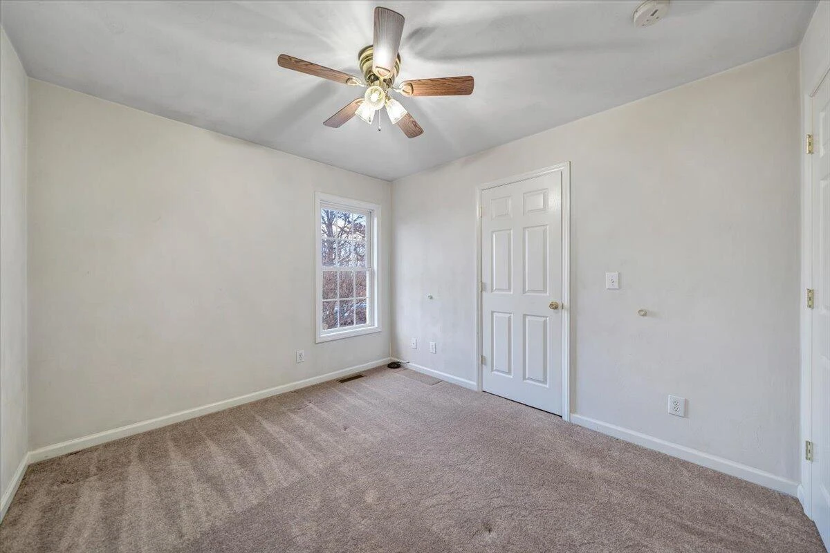 1093 Hales Ford RD - Photo 22