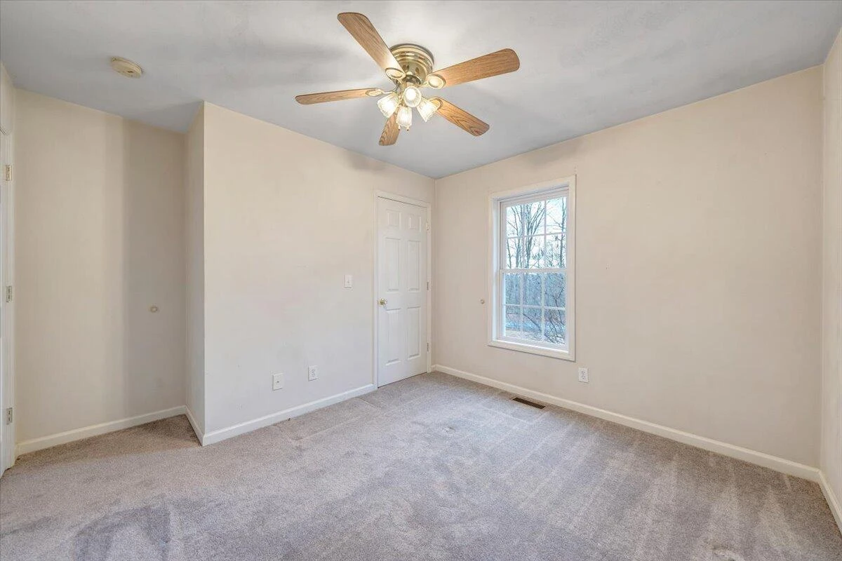 1093 Hales Ford RD - Photo 24