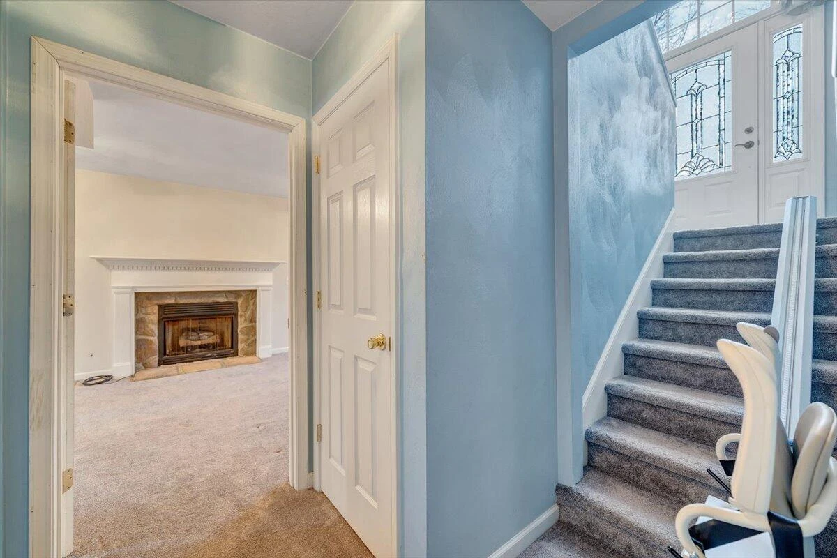 1093 Hales Ford RD - Photo 26