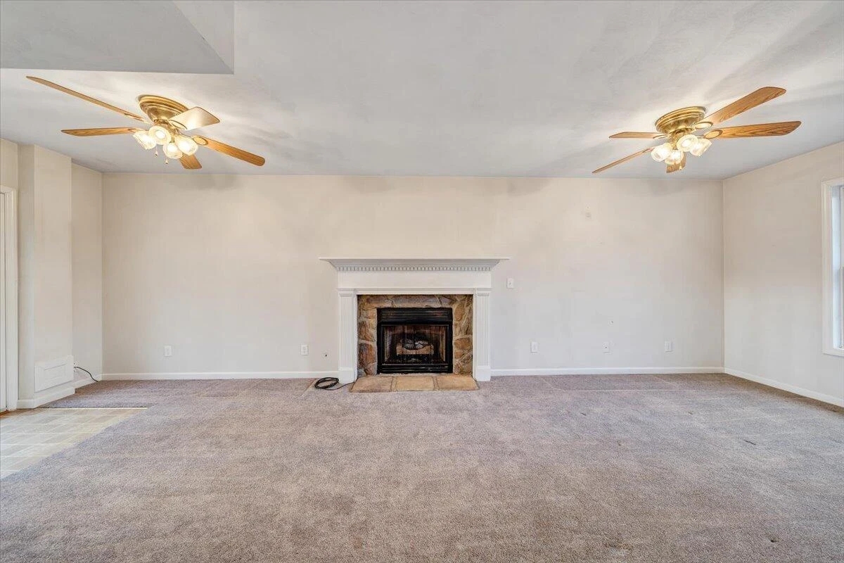 1093 Hales Ford RD - Photo 27