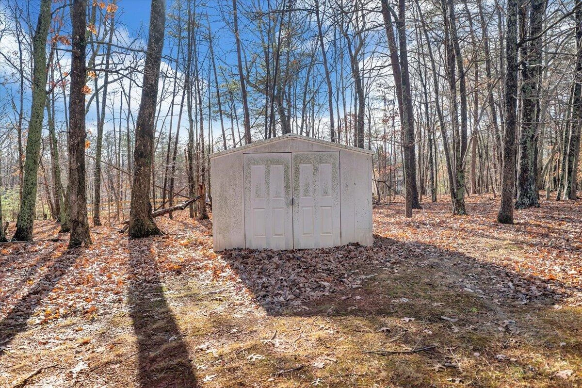 1093 Hales Ford RD - Photo 43