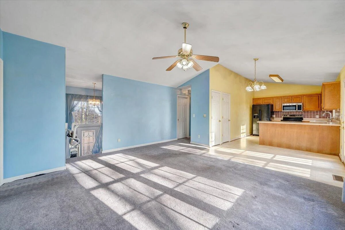 1093 Hales Ford RD - Photo 9