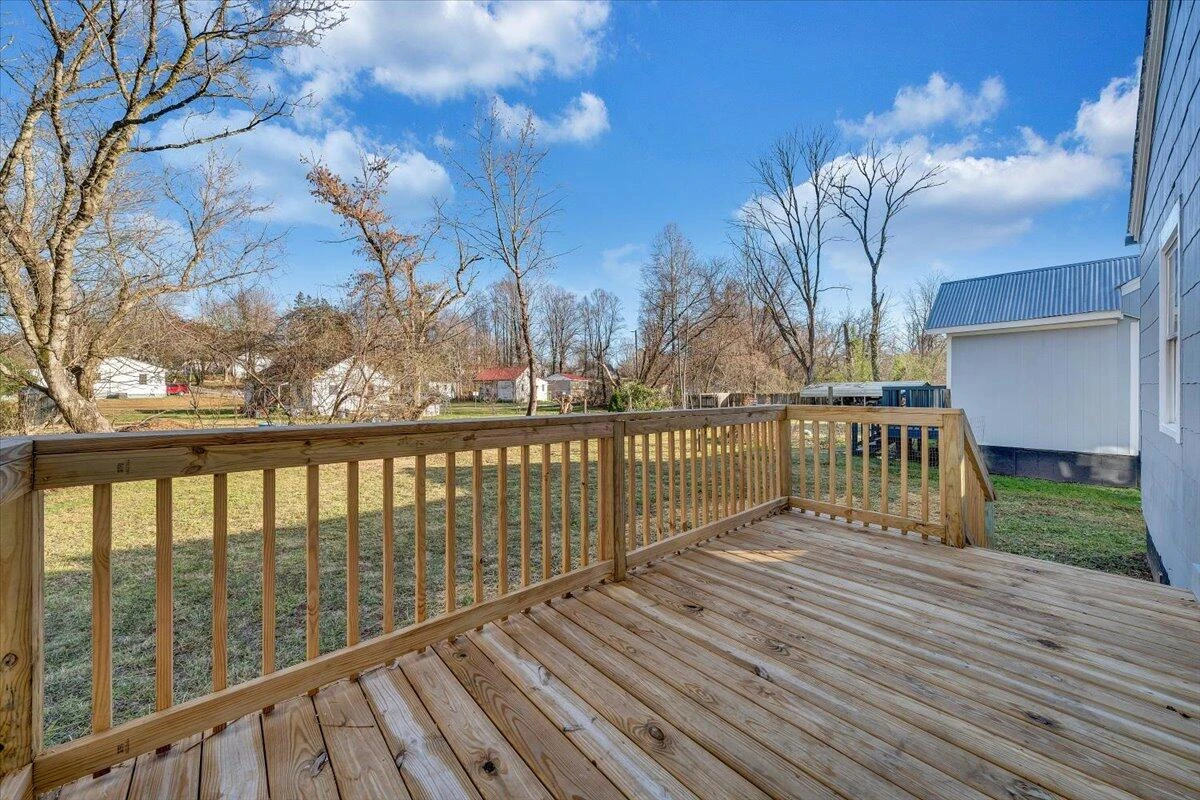 1920 Daniels Creek RD - Photo 17