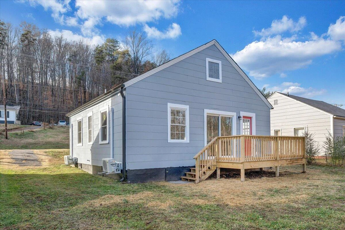 1920 Daniels Creek RD - Photo 20
