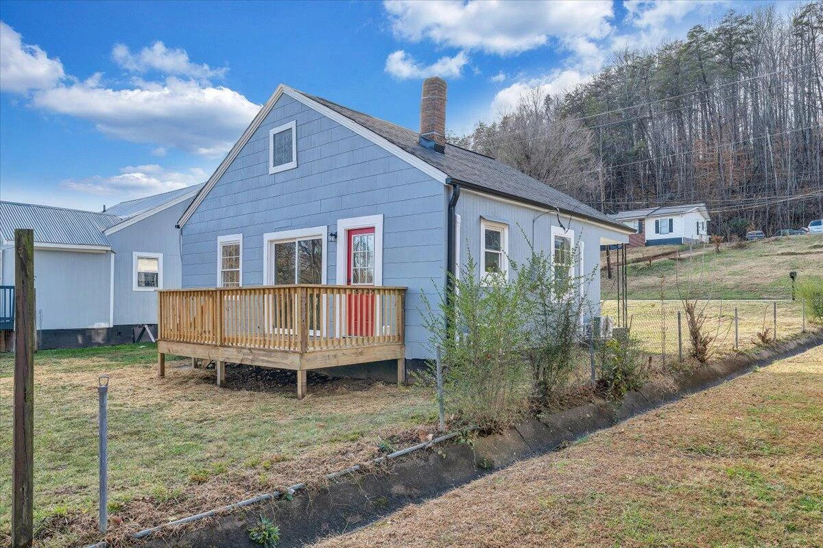 1920 Daniels Creek RD - Photo 24