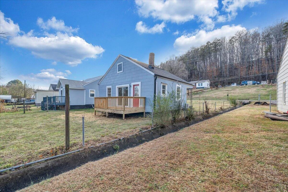 1920 Daniels Creek RD - Photo 25