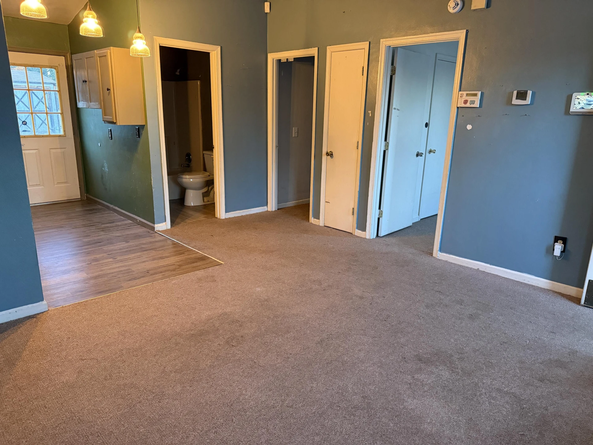2930 Ravenwood AVE NW - Photo 3