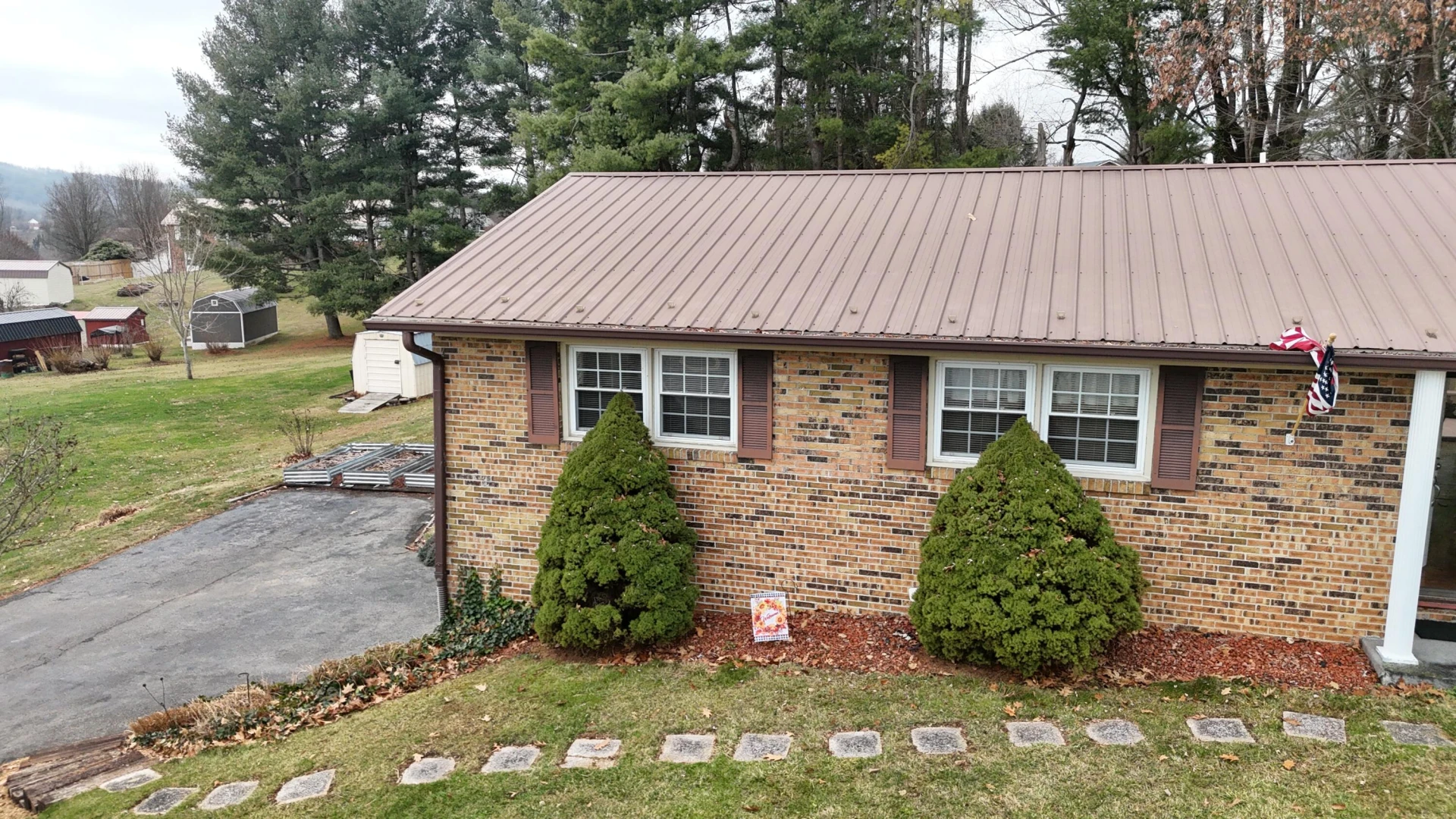 448 Baughman AVE - Photo 4