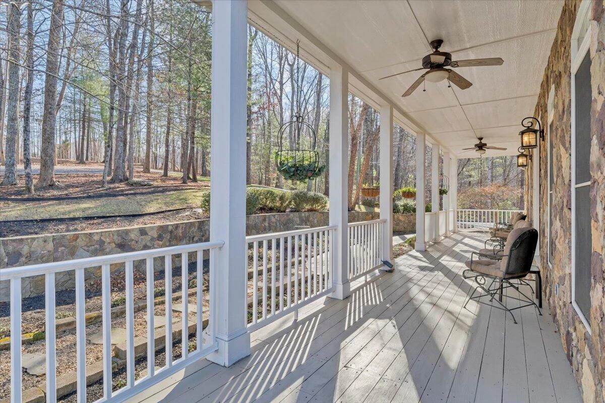 5565 Carons View LN - Photo 16