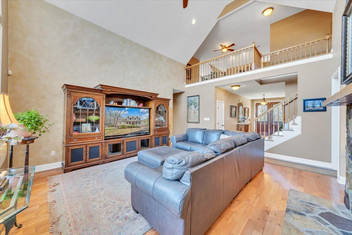 5565 Carons View LN - Photo 26