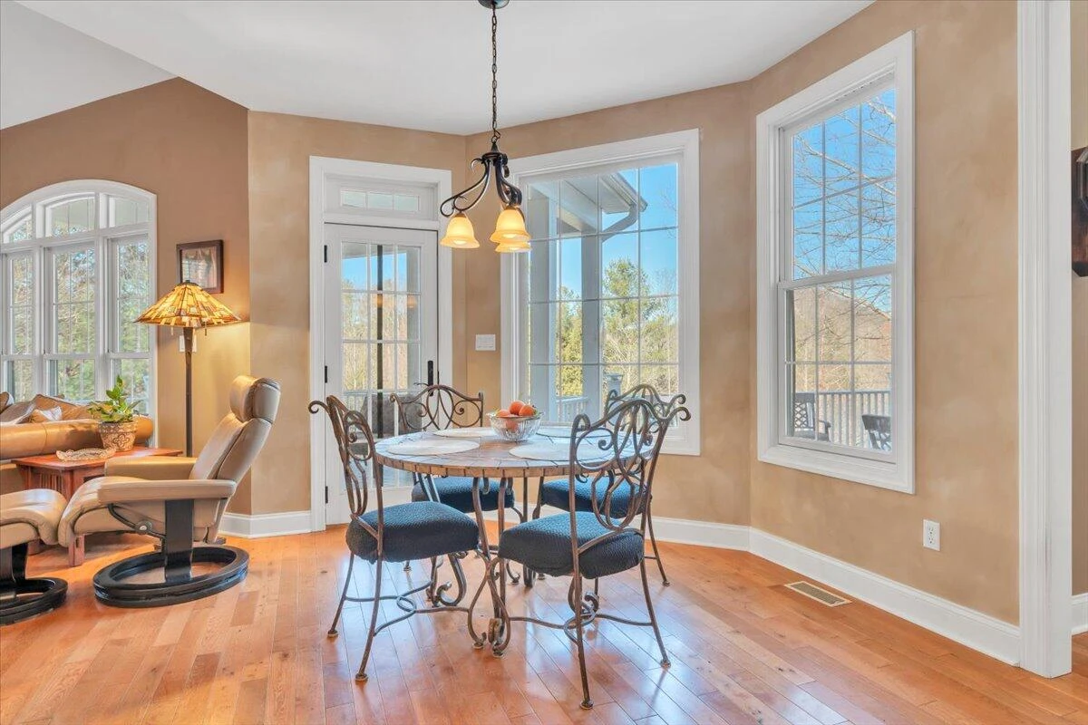 5565 Carons View LN - Photo 28