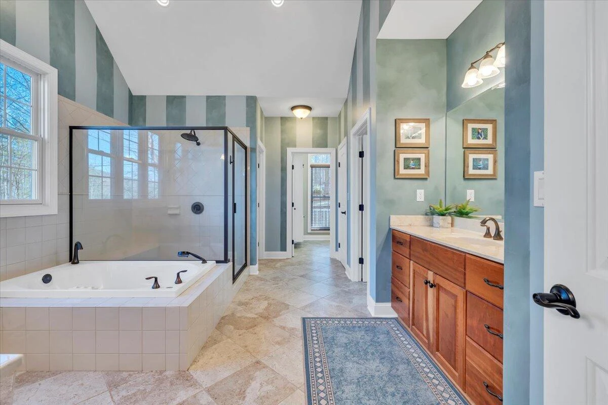 5565 Carons View LN - Photo 49