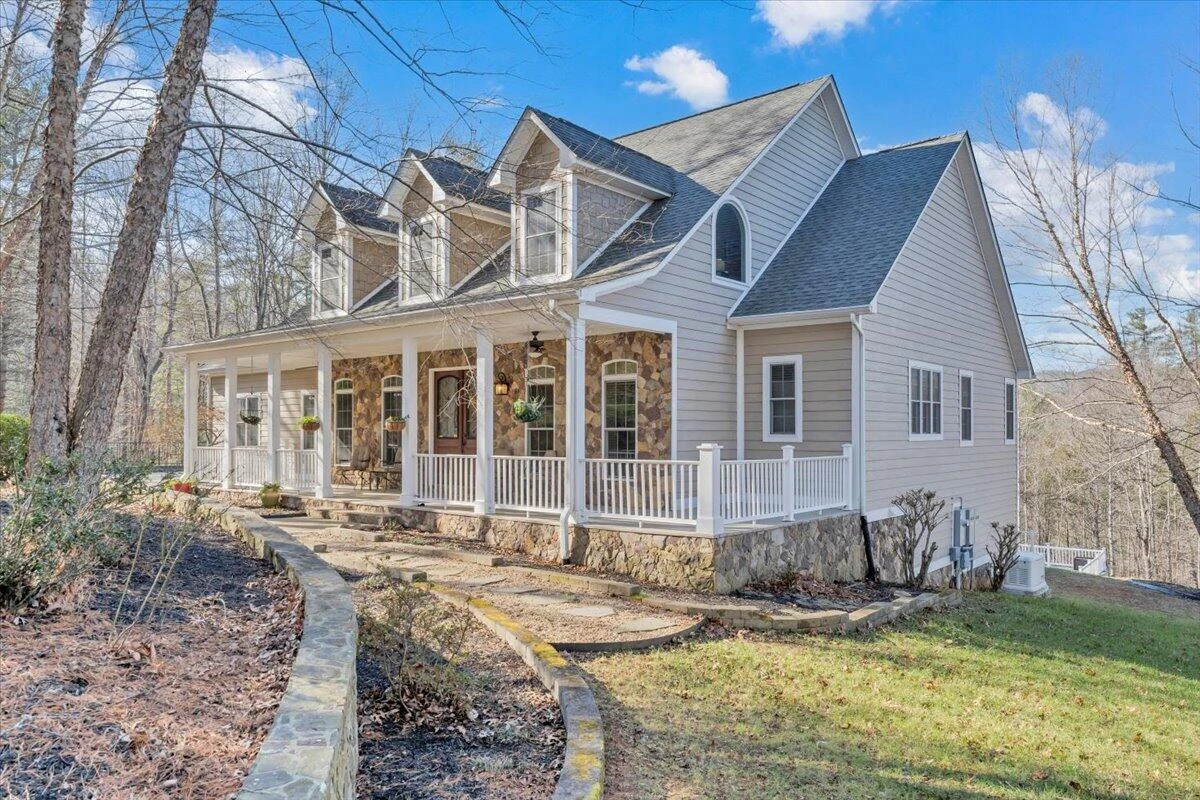 5565 Carons View LN - Photo 9