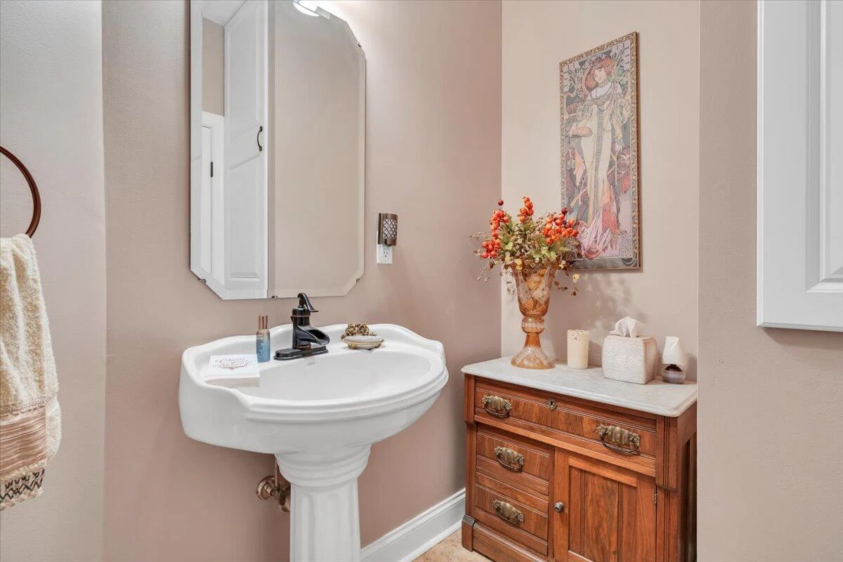 5565 Carons View LN - Photo 57
