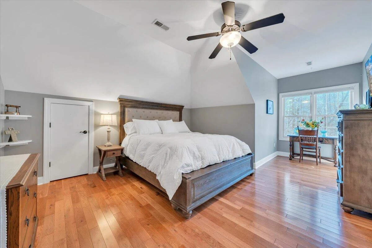 5565 Carons View LN - Photo 64