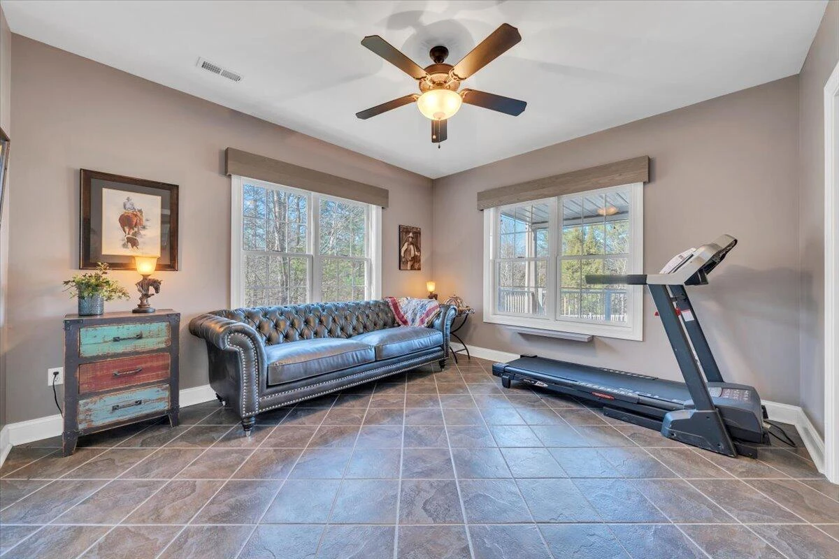 5565 Carons View LN - Photo 79