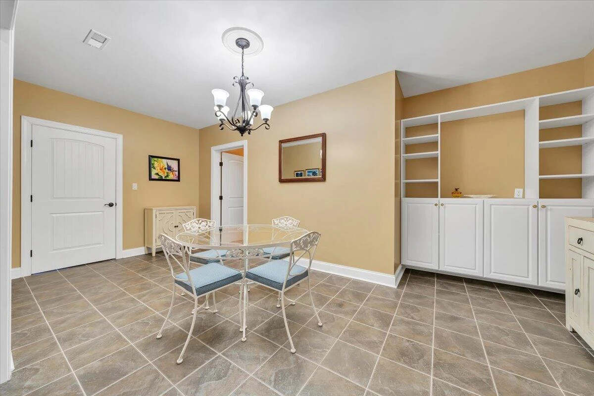 5565 Carons View LN - Photo 82