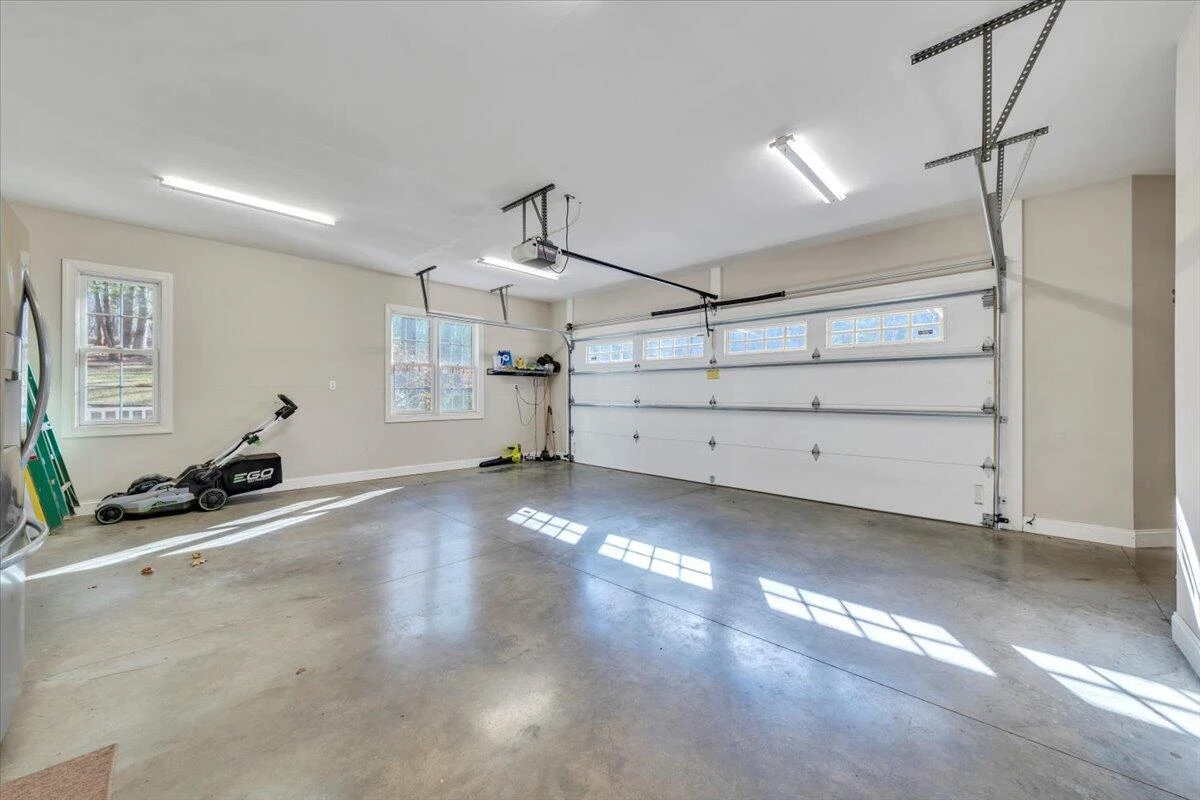 5565 Carons View LN - Photo 90