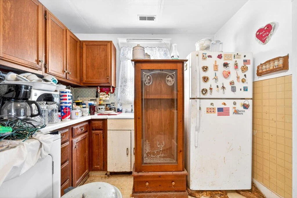 413 Commerce AVE - Photo 11