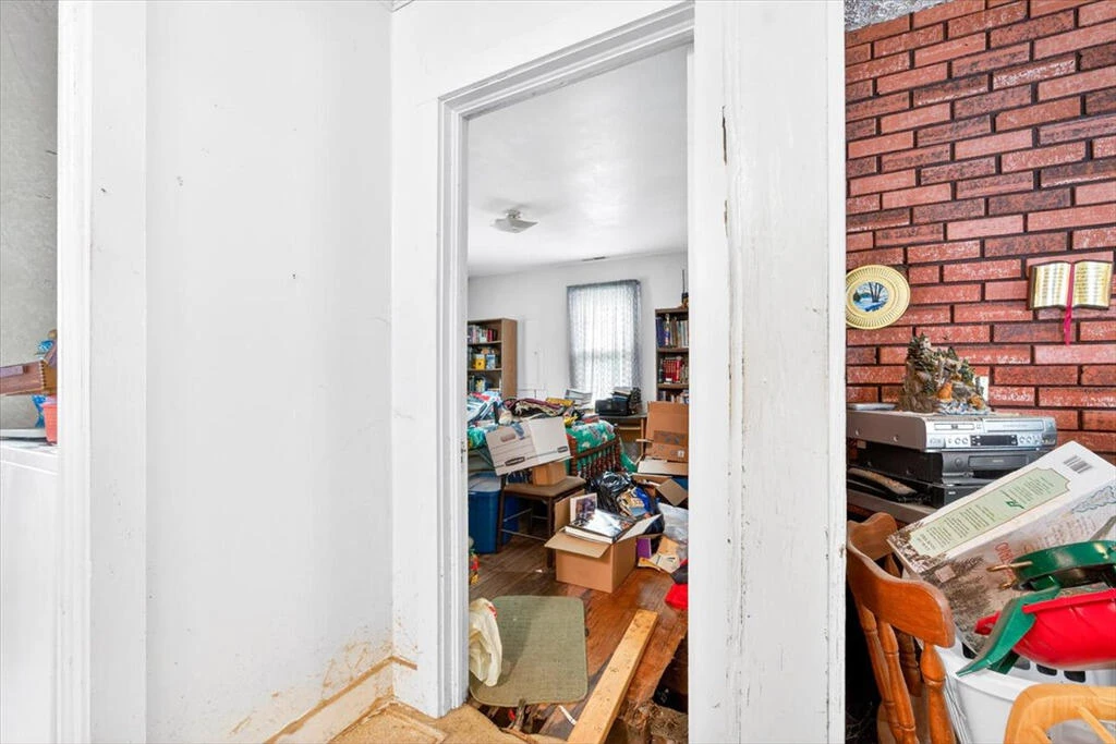 413 Commerce AVE - Photo 14