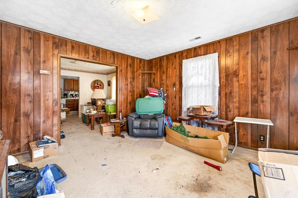413 Commerce AVE - Photo 3